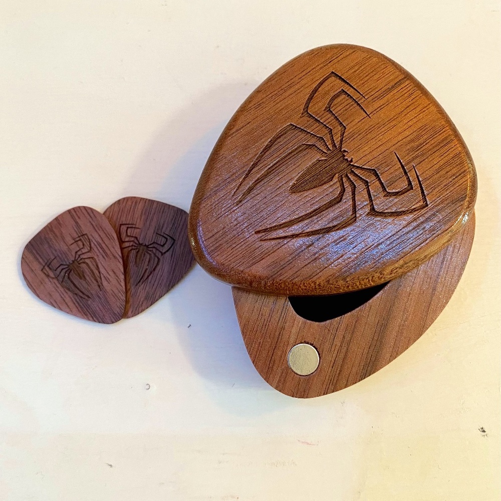 Custom Spiderman Wooden Guitar Picks & Pick Box